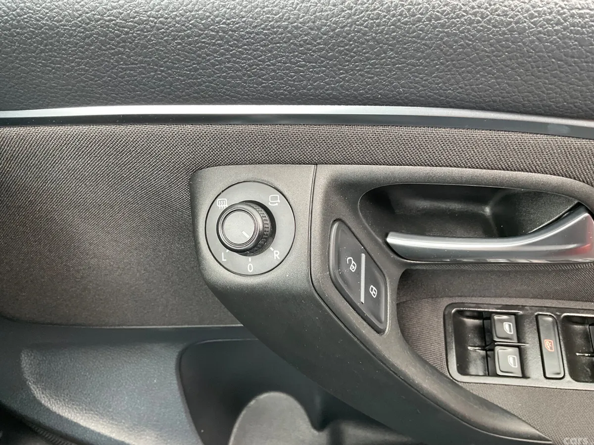 Volkswagen Polo Hatchback, Petrol, 2015, Red