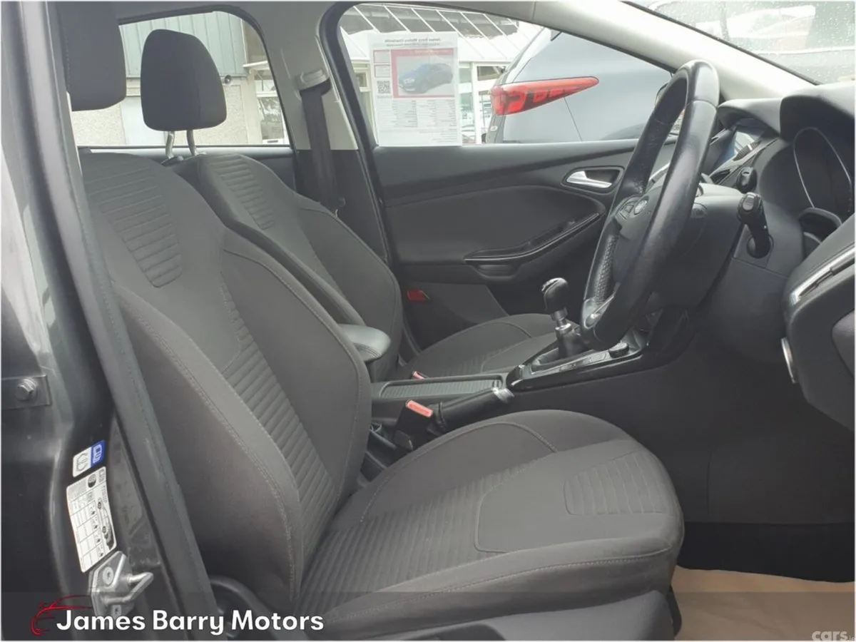 Ford Focus Hatchback, Diesel, 2016, Grey