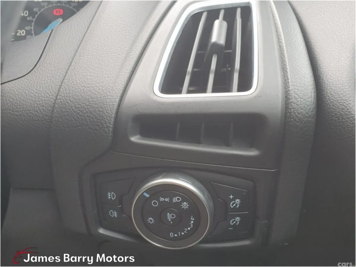 Ford Focus Hatchback, Diesel, 2016, Grey