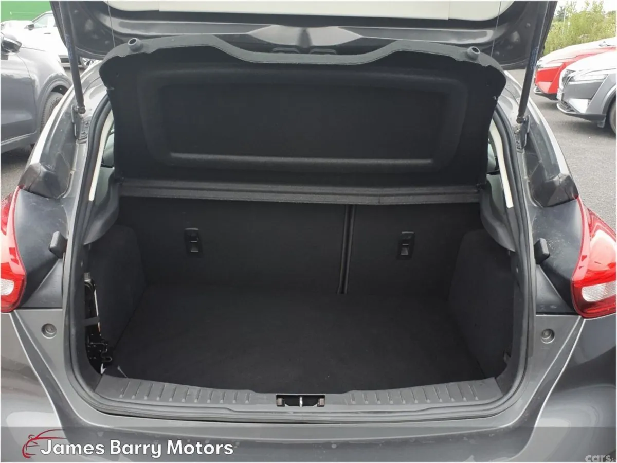 Ford Focus Hatchback, Diesel, 2016, Grey
