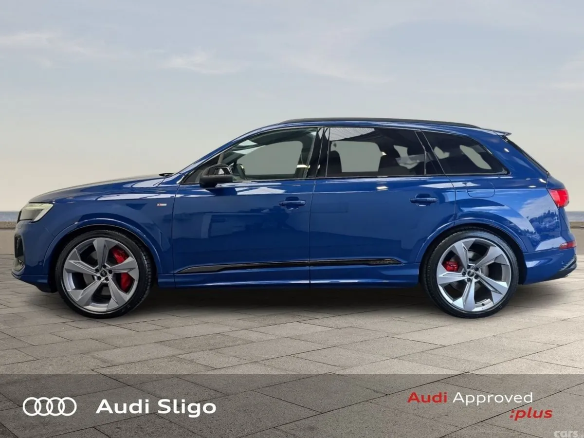 Audi Q7 SUV, Petrol Plug-in Hybrid, 2026, Blue