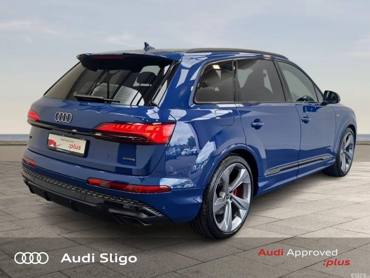 Audi Q7 SUV, Petrol Plug-in Hybrid, 2026, Blue