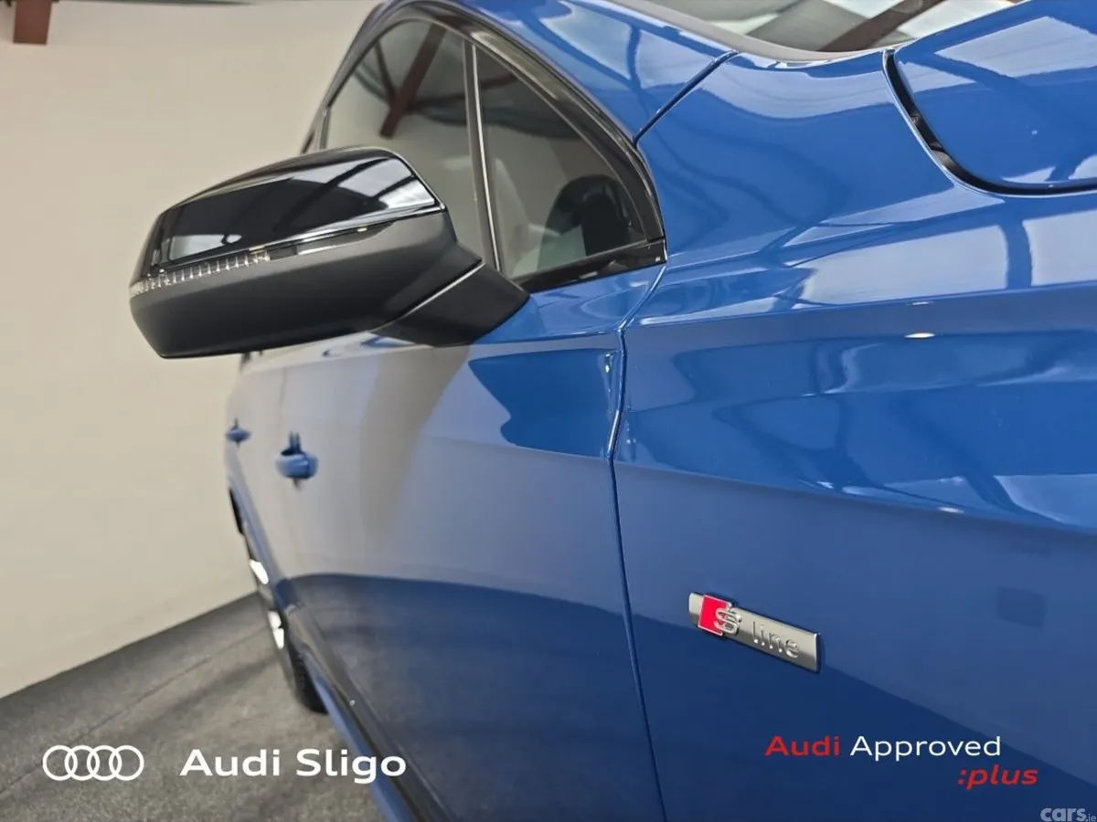 Audi Q7 SUV, Petrol Plug-in Hybrid, 2026, Blue