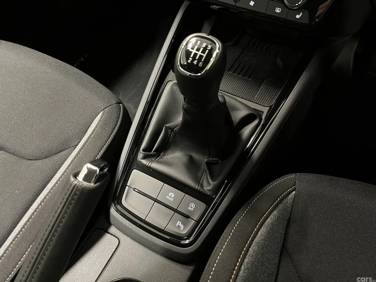 Skoda Kamiq Hatchback, Petrol, 2026, Black