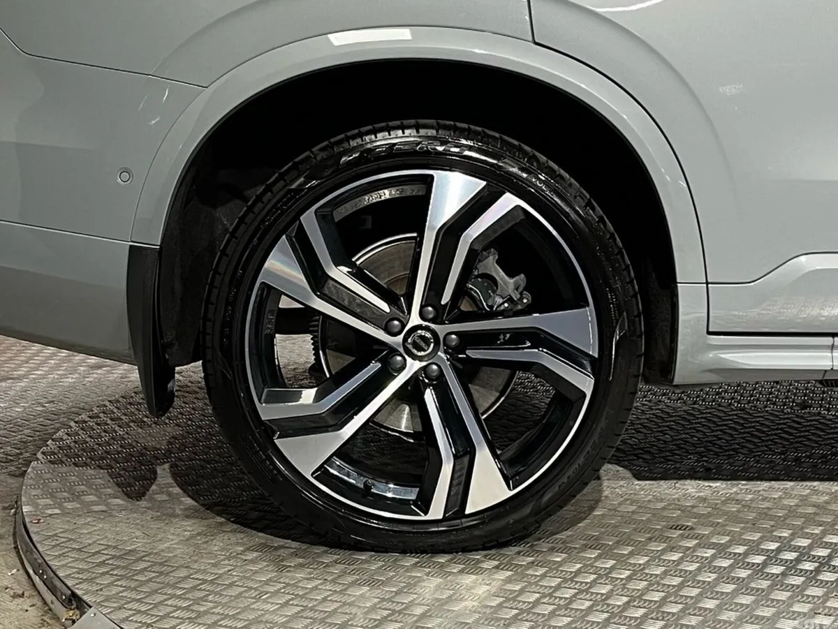 Volvo XC90 SUV, Petrol Hybrid, 2024, Grey