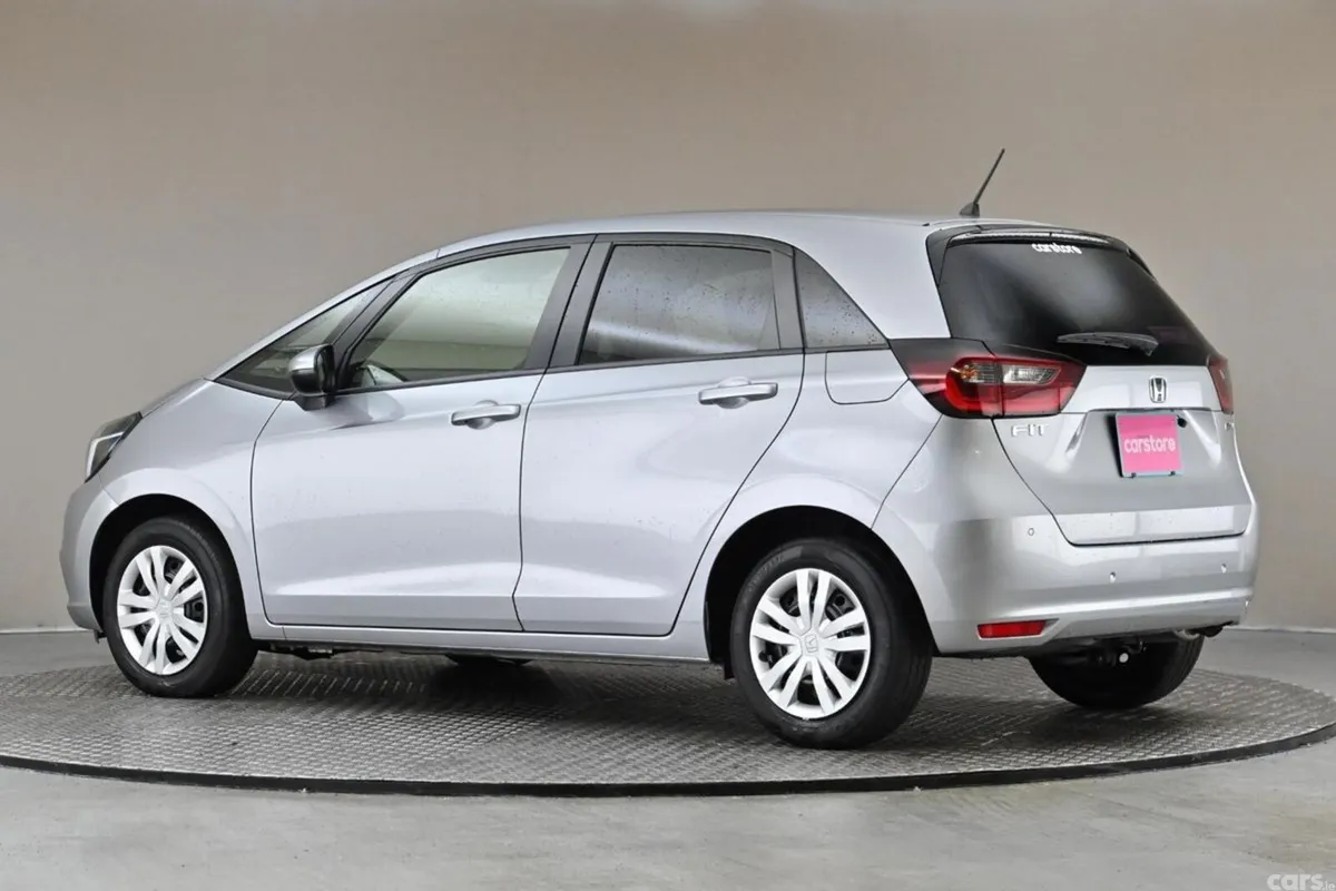 Honda Fit Hatchback, Petrol Hybrid, 2023, Silver