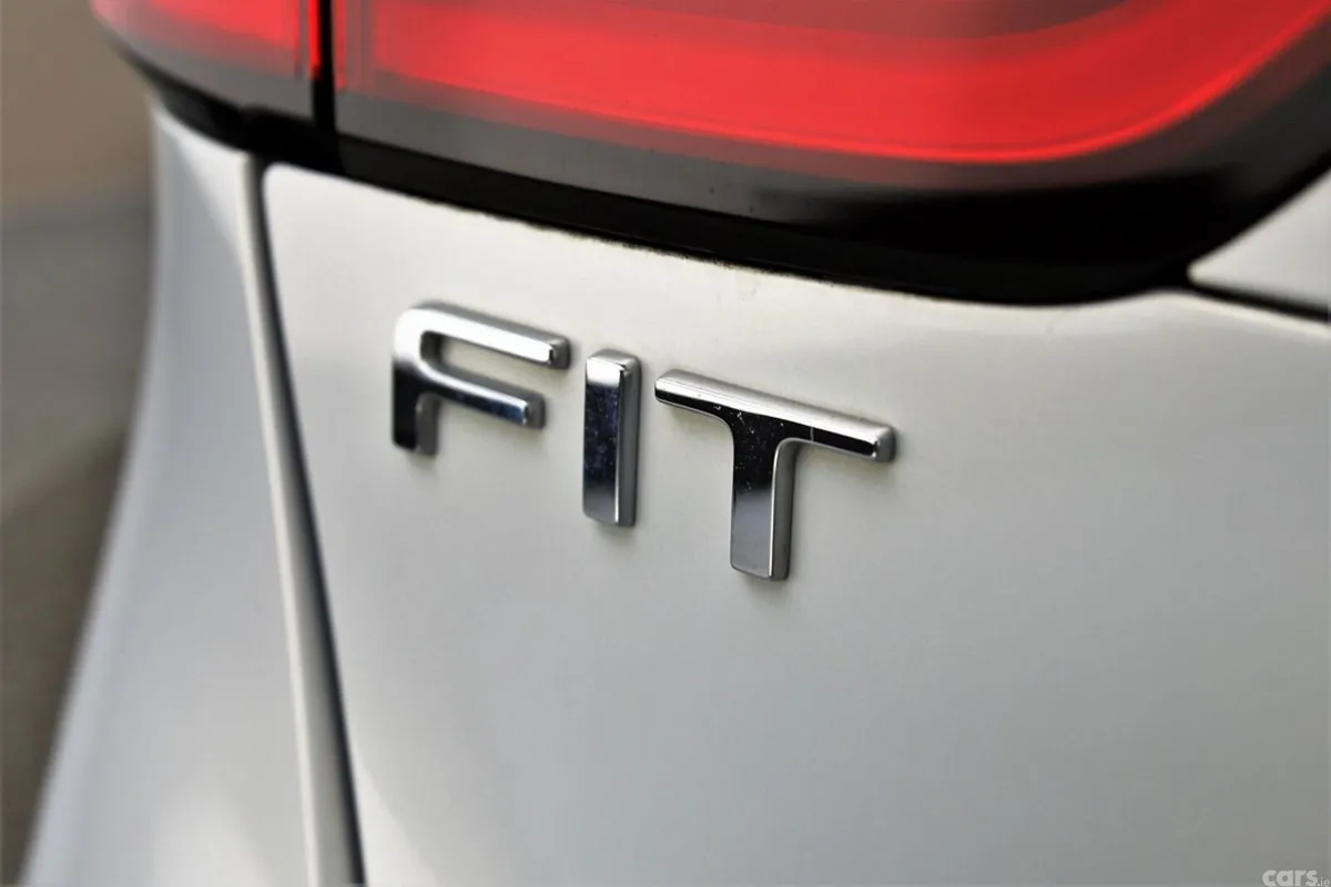 Honda Fit Hatchback, Petrol Hybrid, 2023, Silver