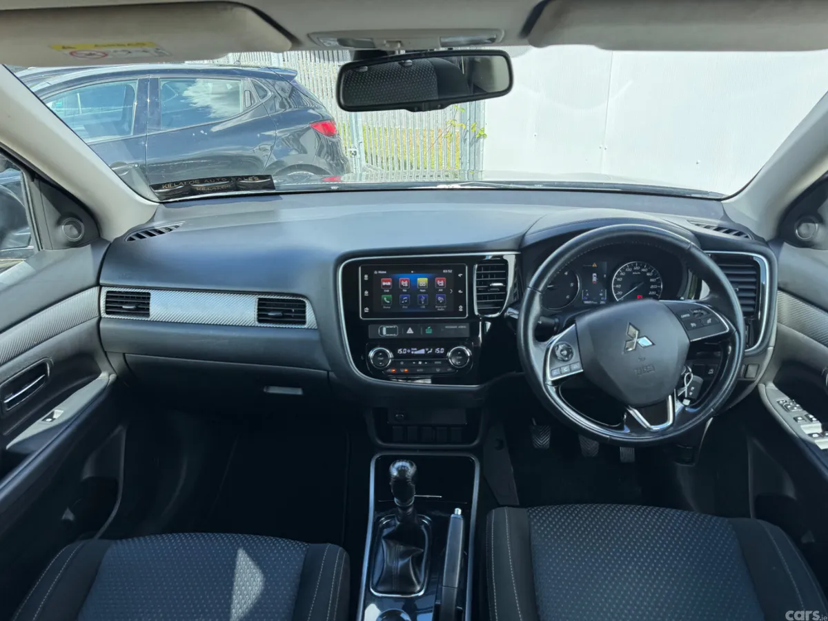 Mitsubishi Outlander SUV, Diesel, 2018, Blue