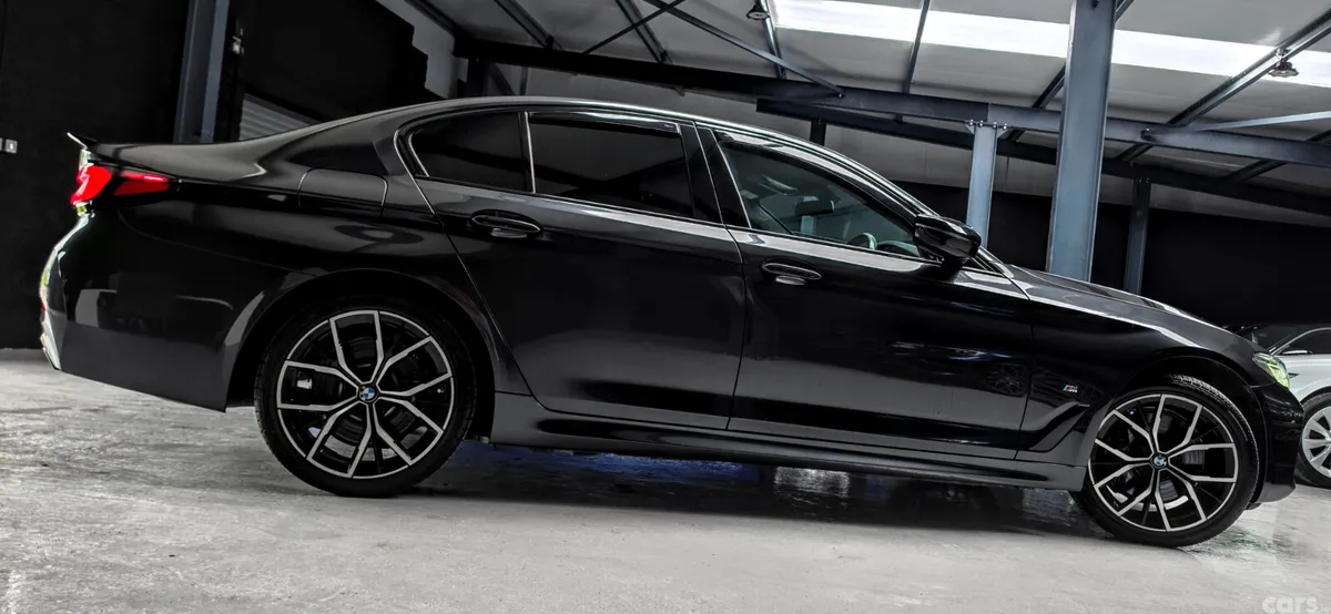 BMW 5-Series Saloon, Petrol Plug-in Hybrid, 2020, Grey