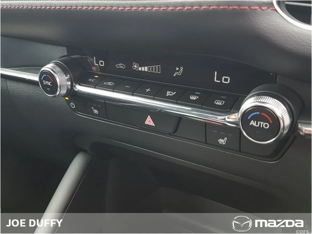 Mazda Mazda3 Hatchback, Petrol, 2026, Red