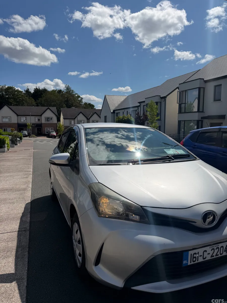 Toyota Vitz Hatchback, Petrol, 2016, Silver