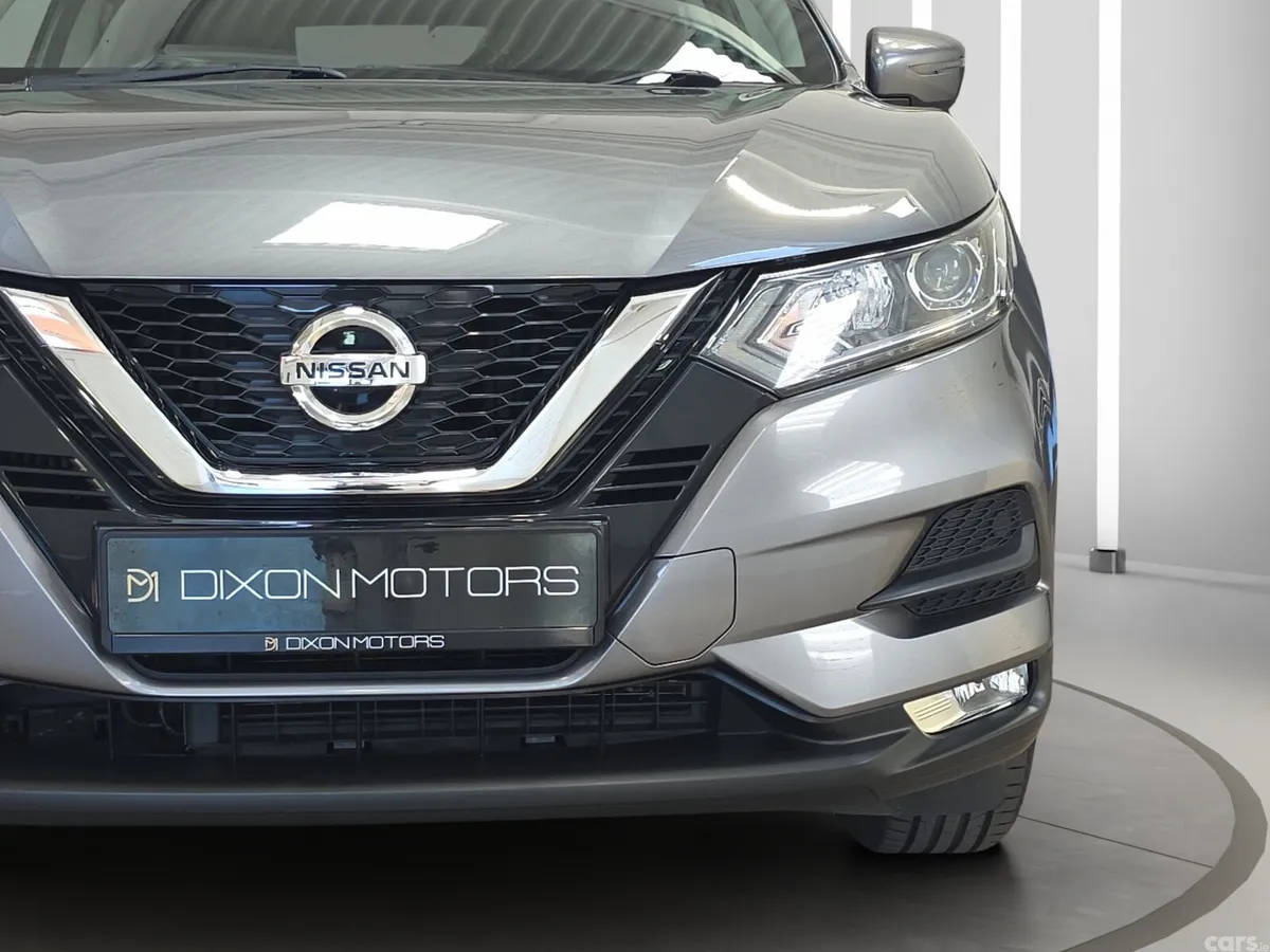 Nissan Qashqai MPV, Petrol, 2020, Grey