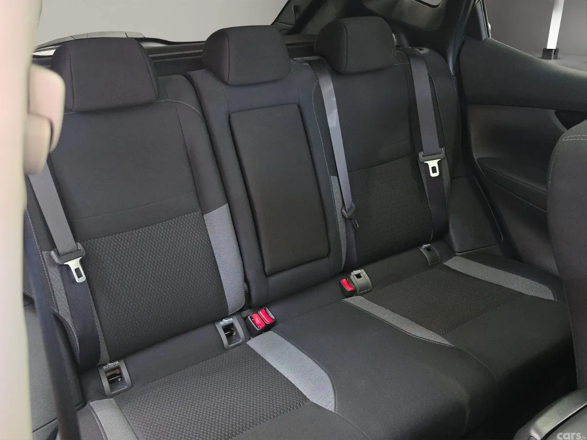 Nissan Qashqai MPV, Petrol, 2020, Grey