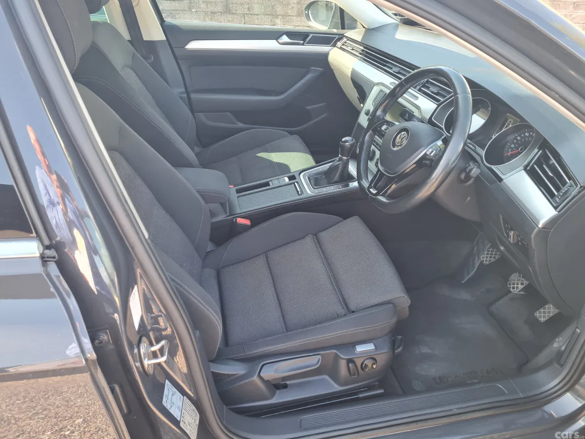 Volkswagen Passat Estate, Diesel, 2015, Grey