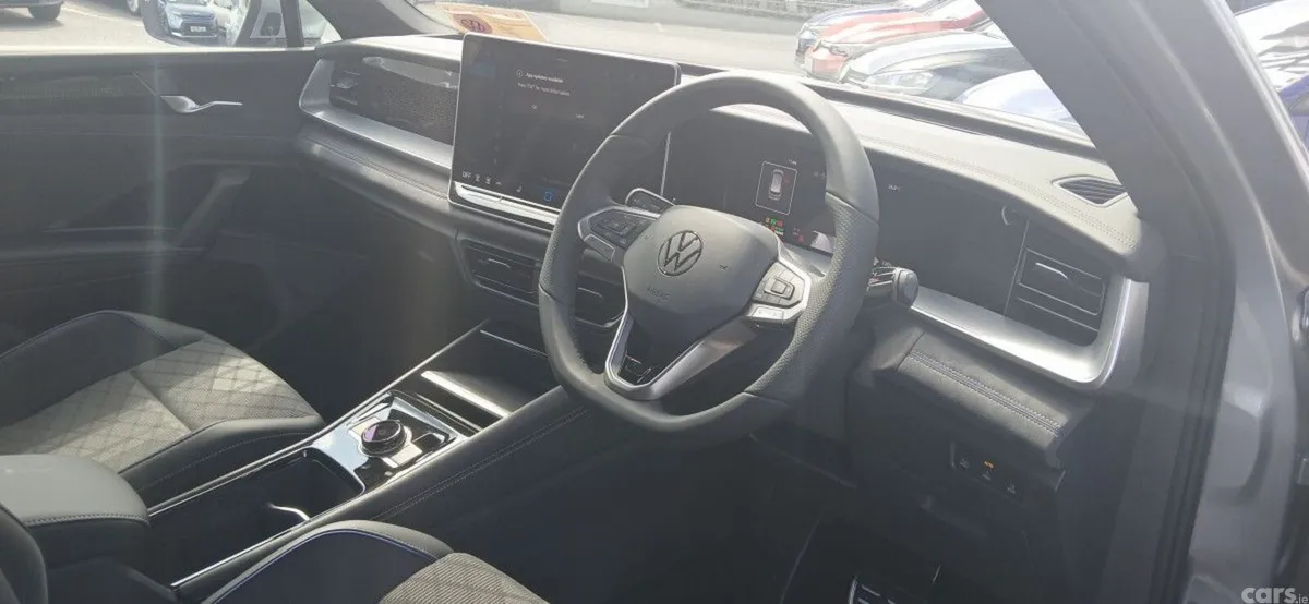 Volkswagen Tayron Estate, Petrol Plug-in Hybrid, 2026, Silver