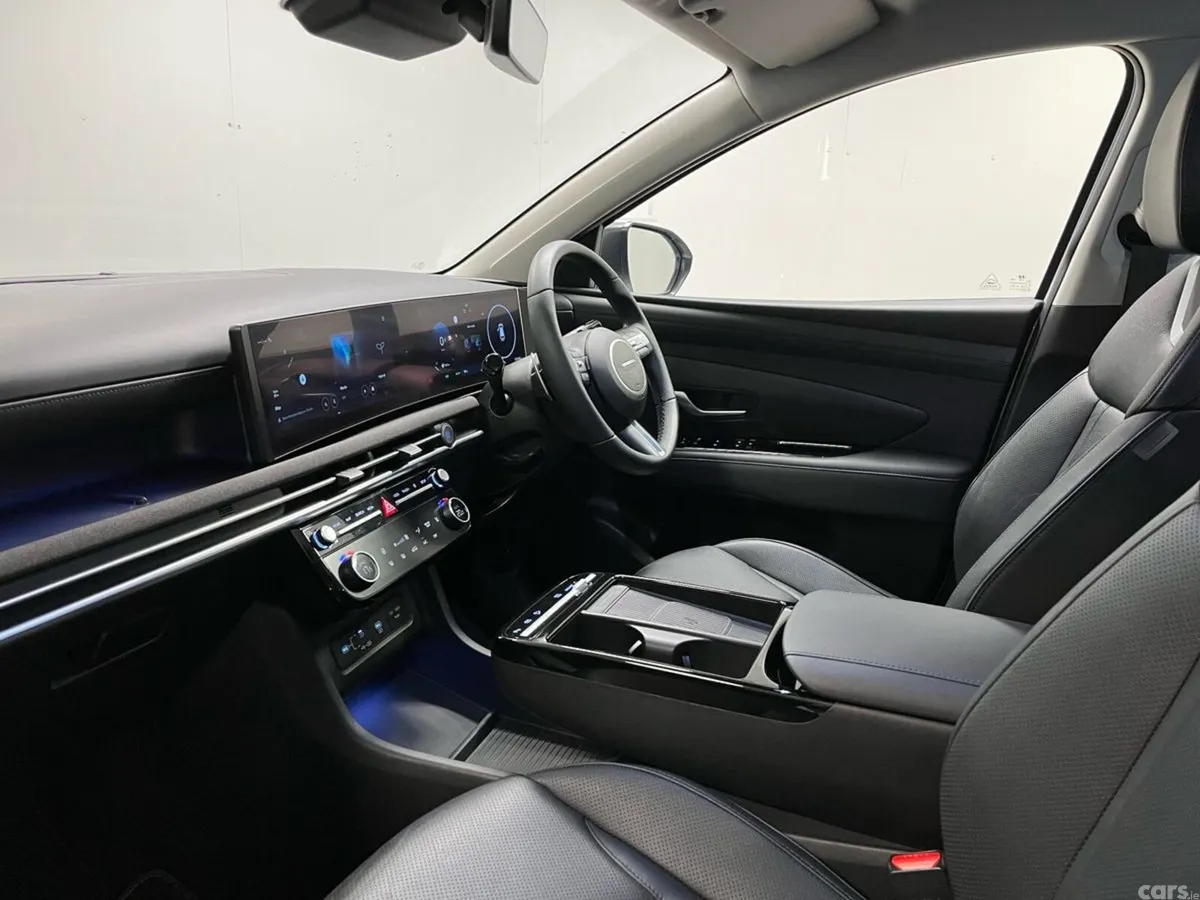 Hyundai Tucson SUV, Petrol Hybrid, 2024, White