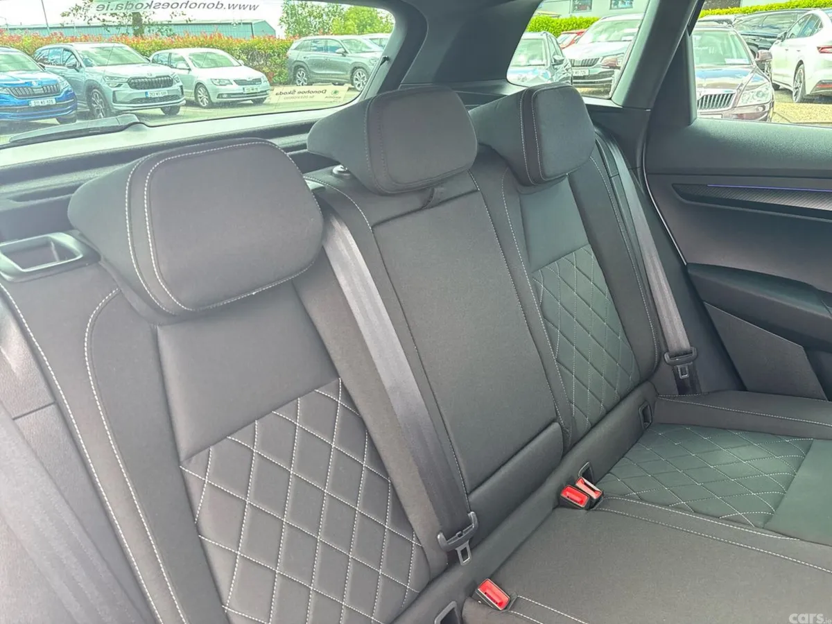 Skoda Karoq Estate, Diesel, 2024, Grey