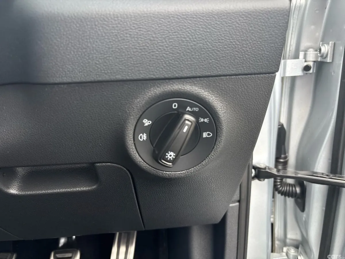 Skoda Karoq Estate, Diesel, 2024, Grey