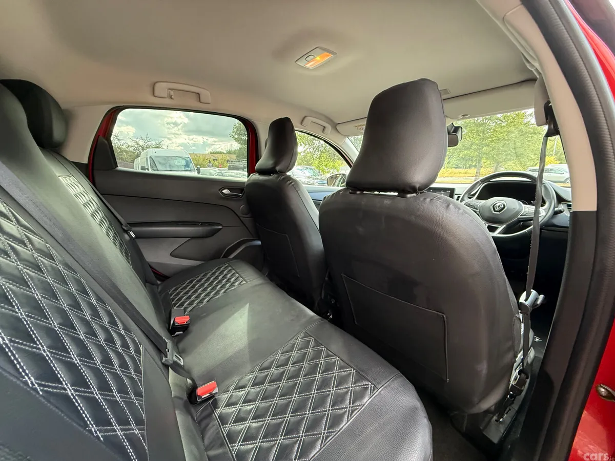 Renault Arkana Hatchback, Petrol, 2022, Red