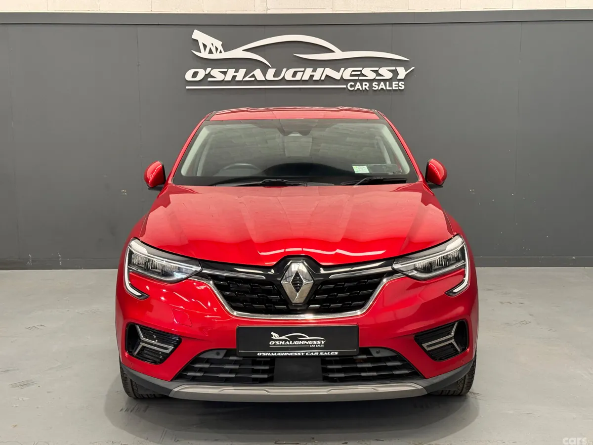 Renault Arkana Hatchback, Petrol, 2022, Red
