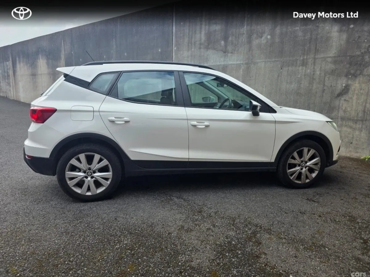 SEAT Arona Hatchback, Petrol, 2020, White