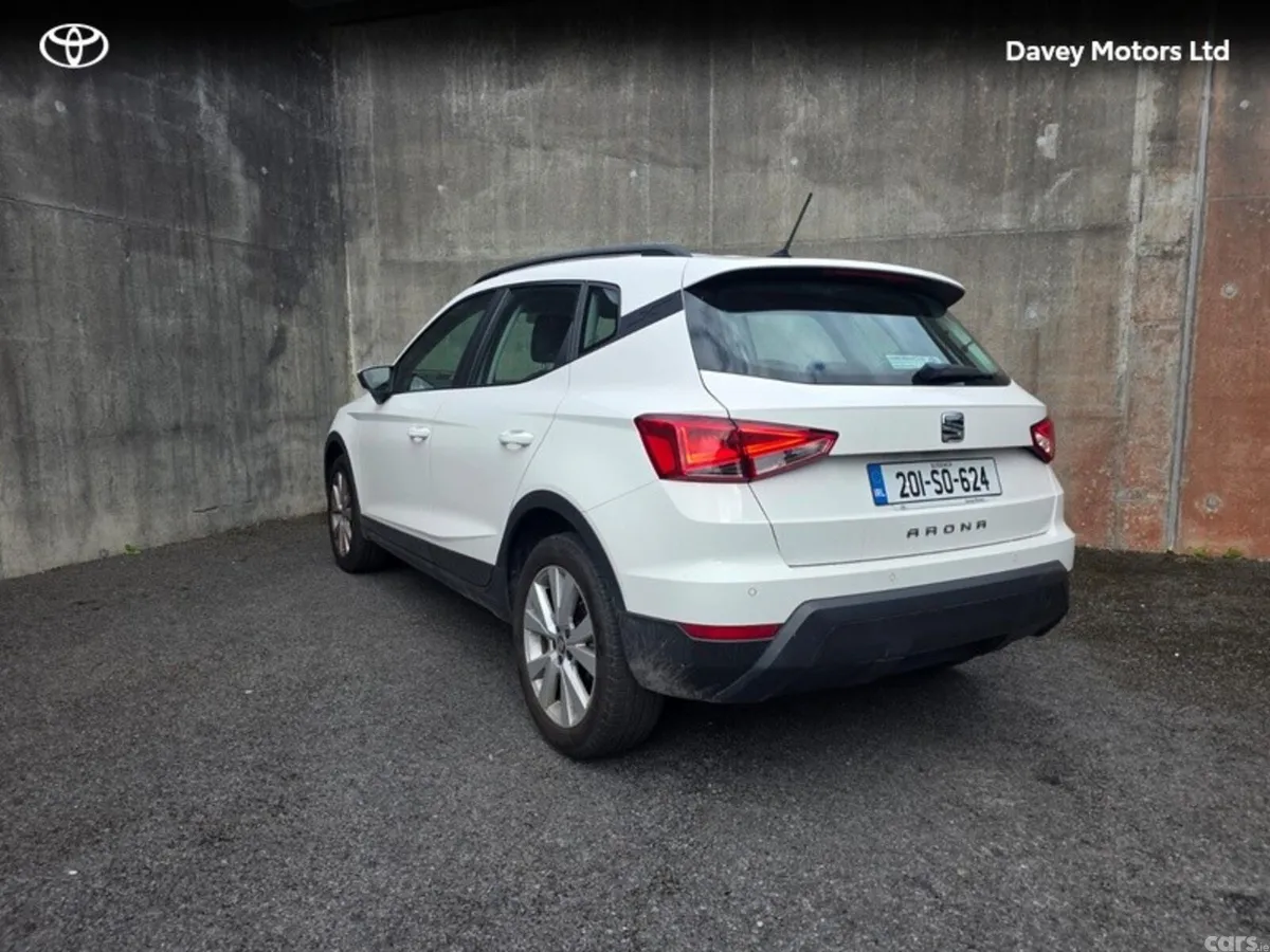 SEAT Arona Hatchback, Petrol, 2020, White