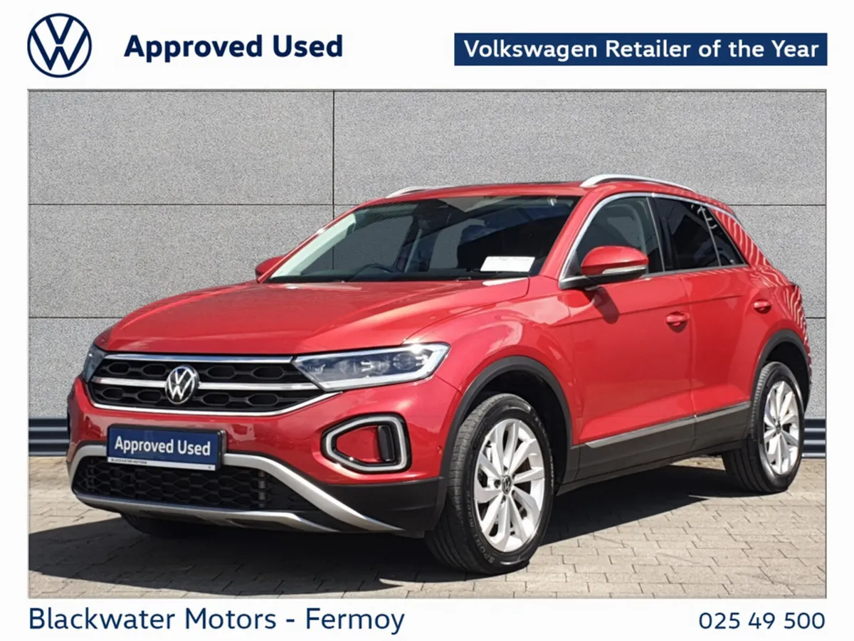 Volkswagen T-Roc SUV, Petrol, 2023, Red