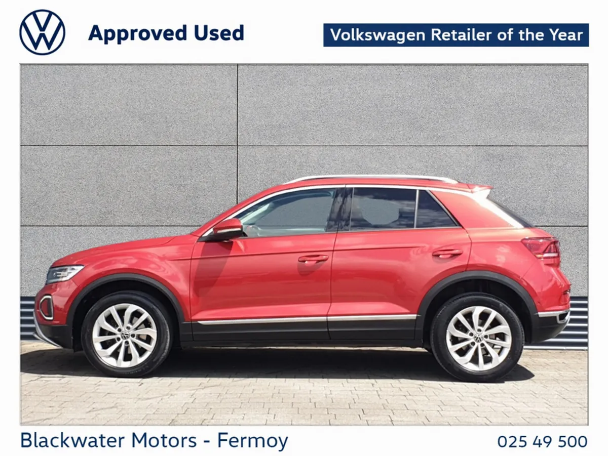 Volkswagen T-Roc SUV, Petrol, 2023, Red
