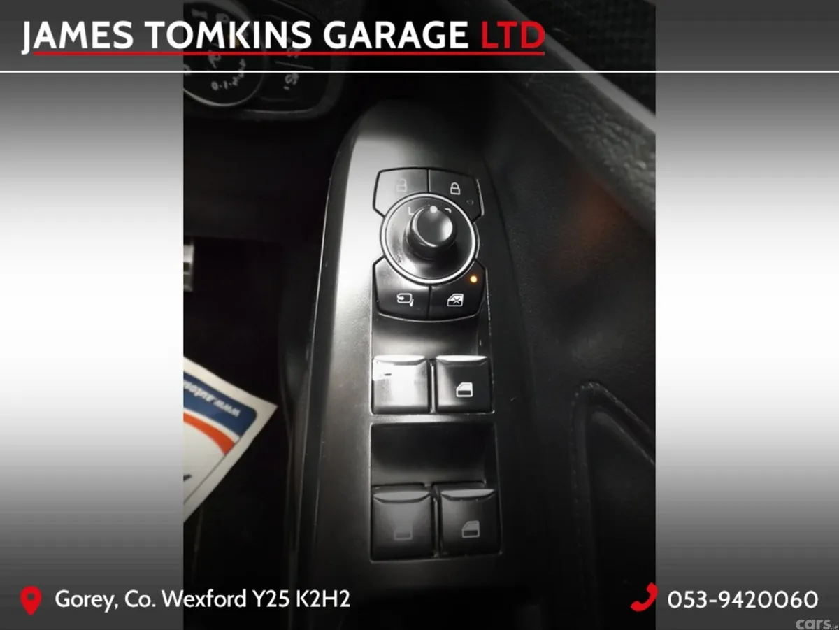 Ford Focus Hatchback, Diesel, 2023, Grey