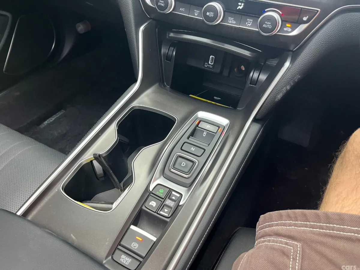 Honda Accord Saloon, Petrol Hybrid, 2022, Black