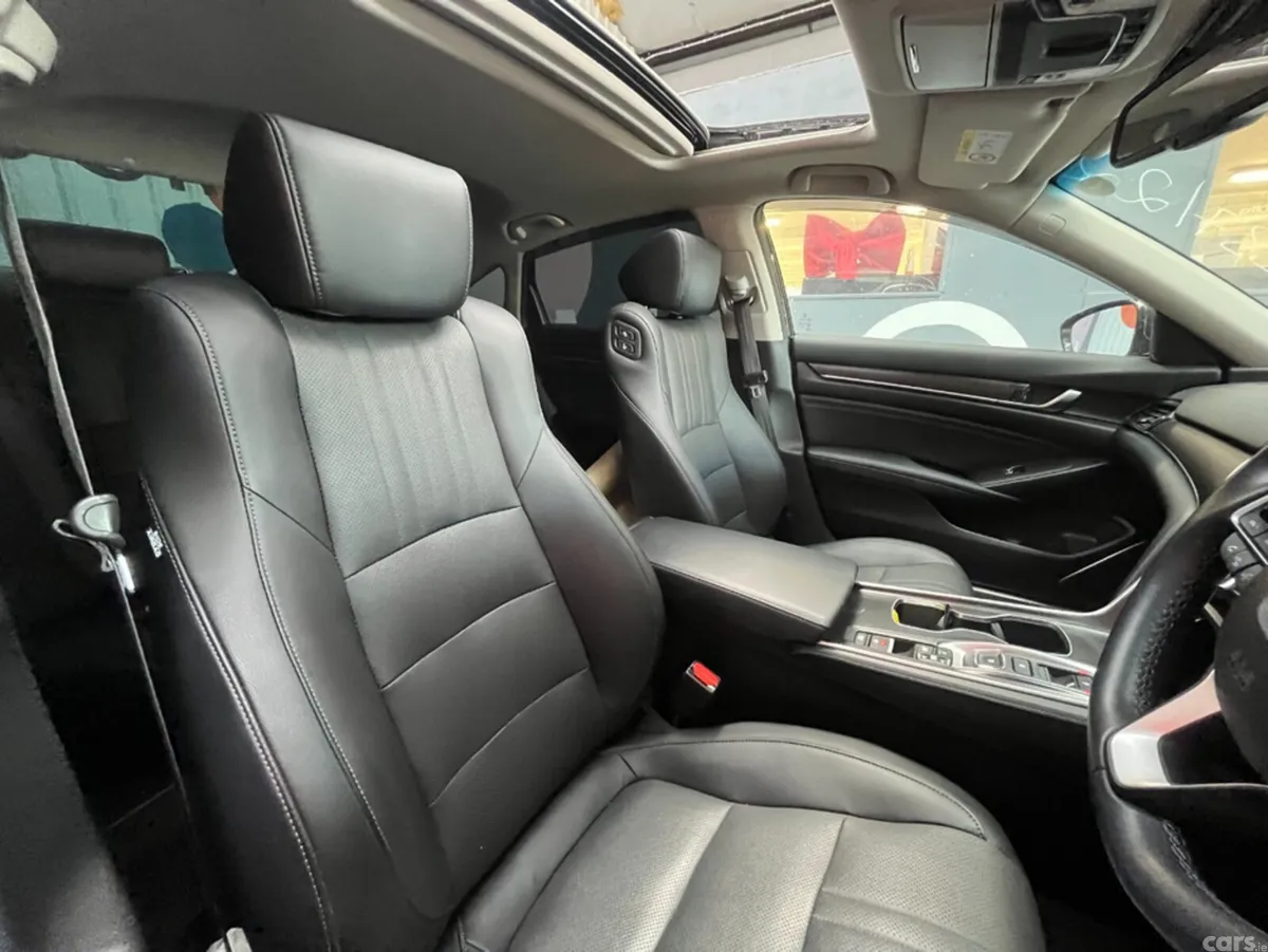 Honda Accord Saloon, Petrol Hybrid, 2022, Black
