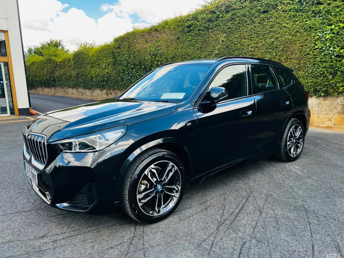 BMW iX1 Estate, Electric, 2023, Black