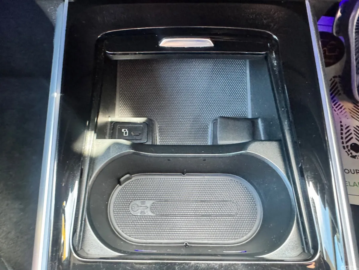 Mercedes-Benz EQB SUV, Electric, 2022, White