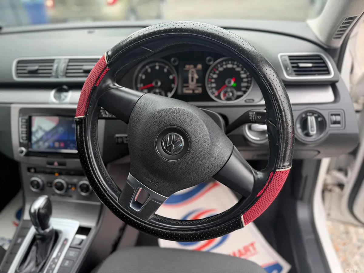 Volkswagen Passat Estate, Petrol, 2013, White