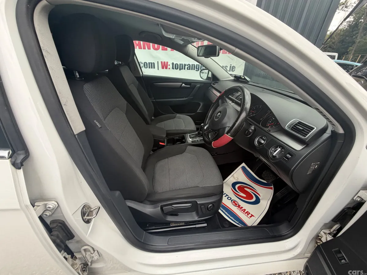 Volkswagen Passat Estate, Petrol, 2013, White