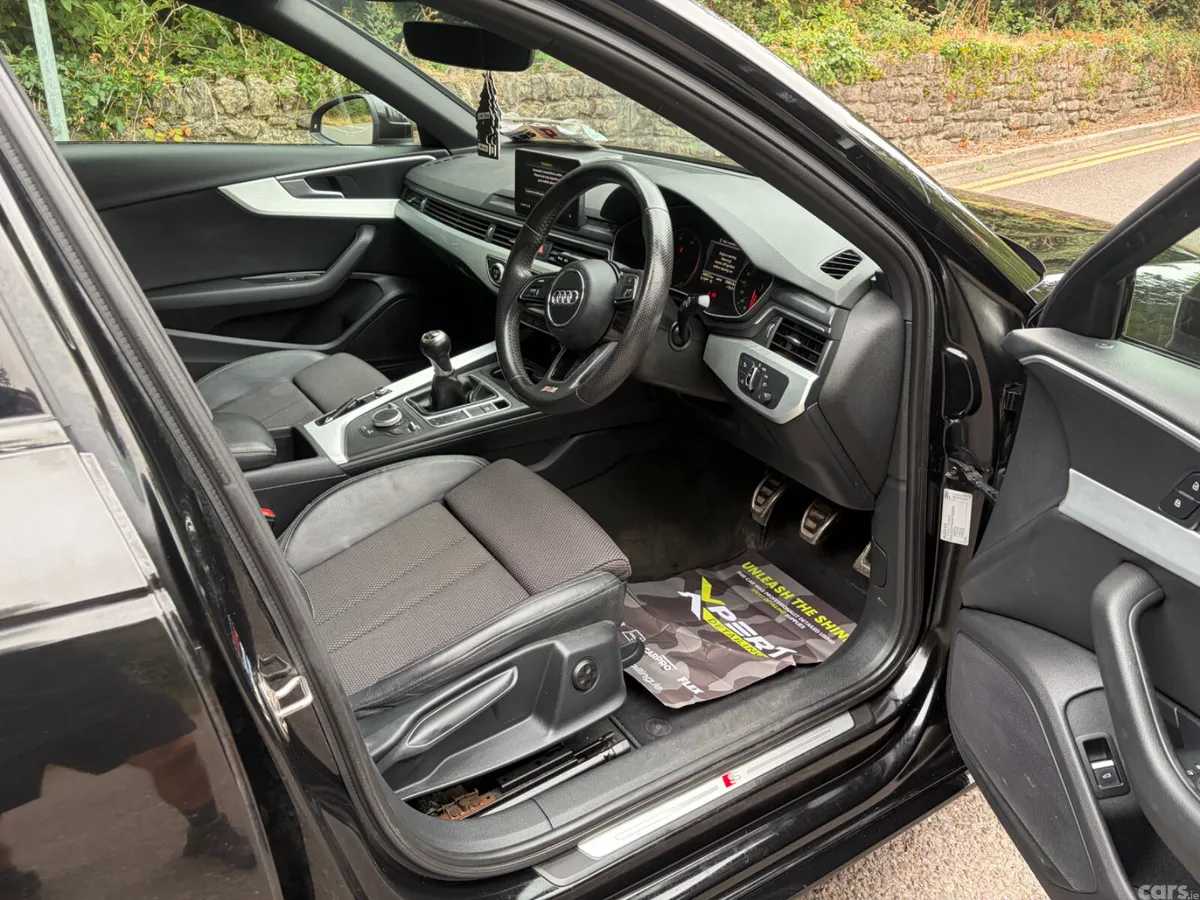 Audi A4 Saloon, Diesel, 2017, Black