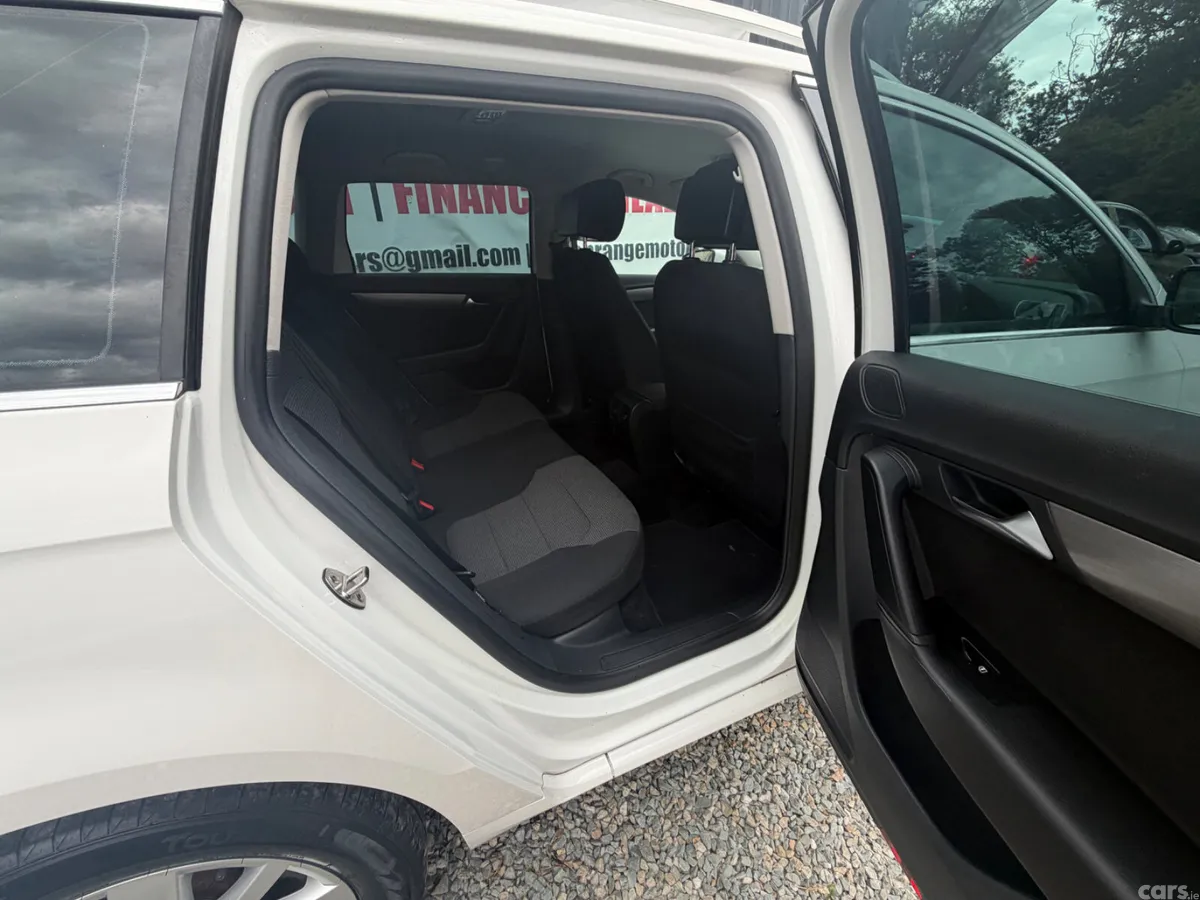 Volkswagen Passat Estate, Petrol, 2013, White