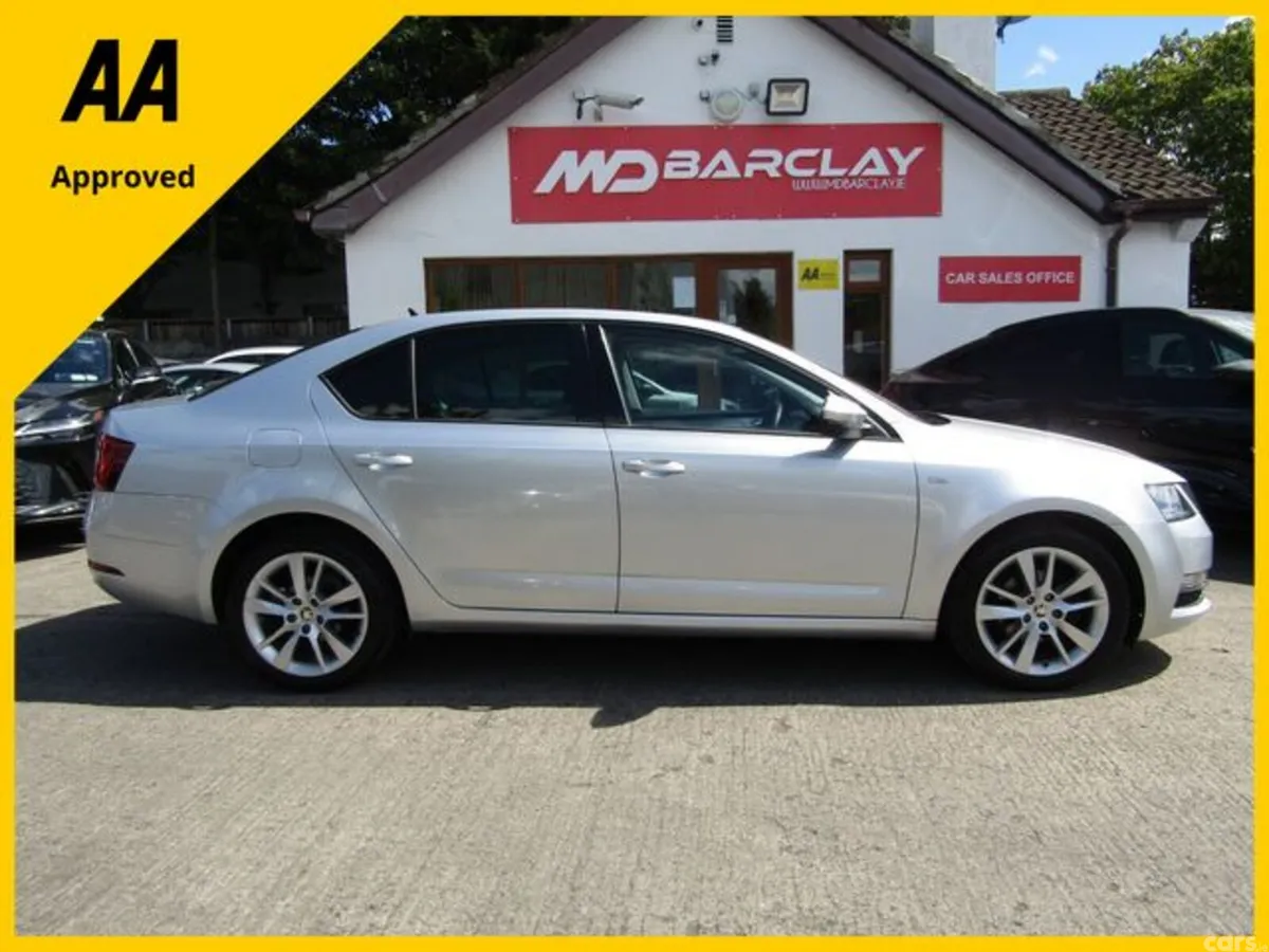 Skoda Octavia Saloon, Diesel, 2020, Grey