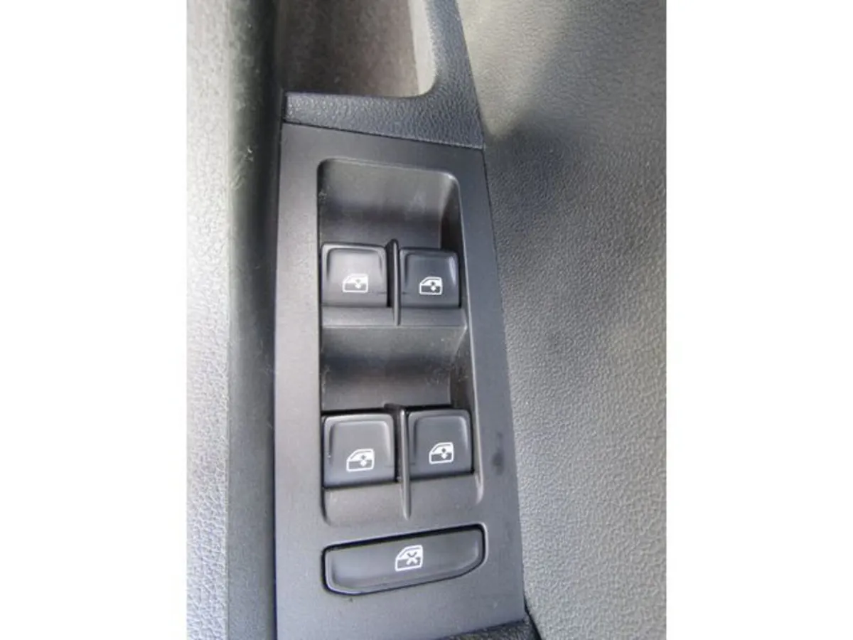 Skoda Octavia Saloon, Diesel, 2020, Grey