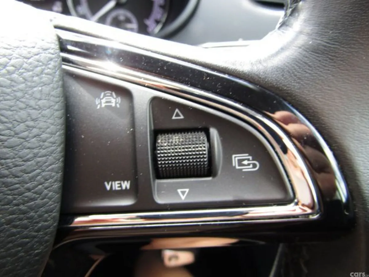 Skoda Octavia Saloon, Diesel, 2020, Grey