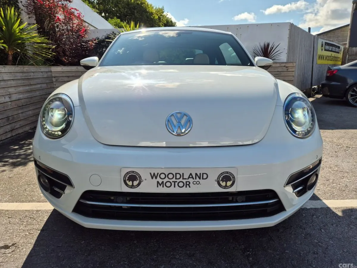 Volkswagen Beetle Hatchback, Petrol, 2018, White