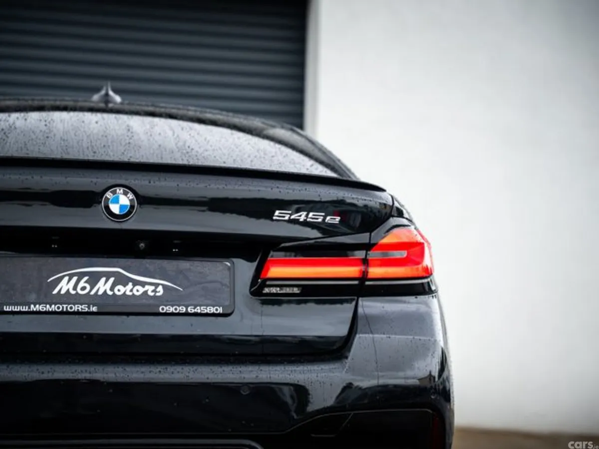 BMW 5-Series Saloon, Petrol Plug-in Hybrid, 2021, Black