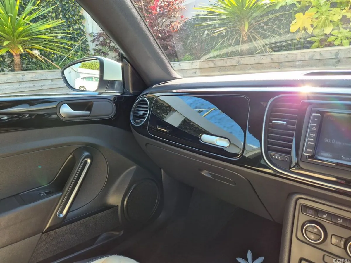 Volkswagen Beetle Hatchback, Petrol, 2018, White