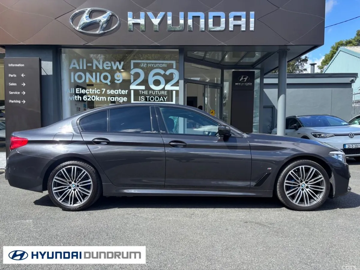 BMW 5-Series Saloon, Petrol Plug-in Hybrid, 2018, Black