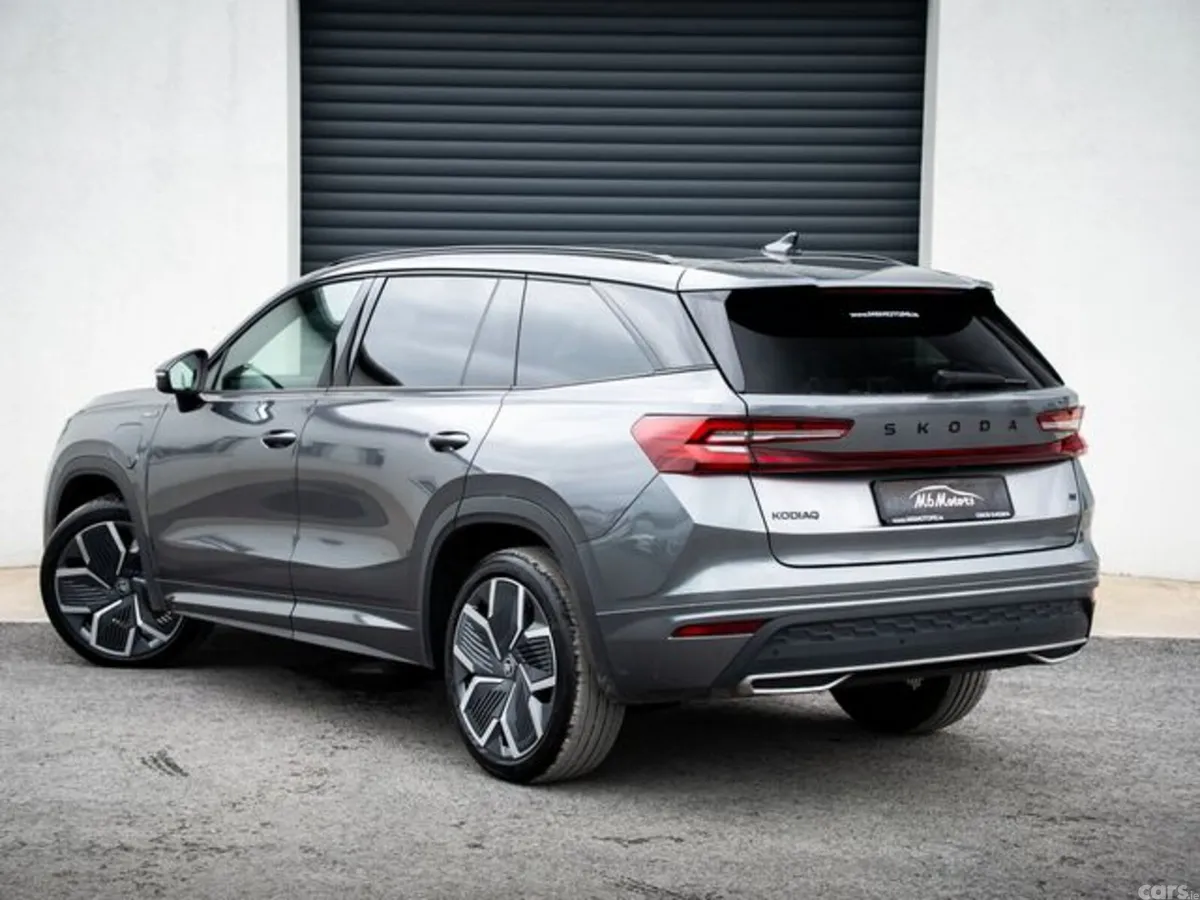 Skoda Kodiaq SUV, Petrol Hybrid, 2026, Grey