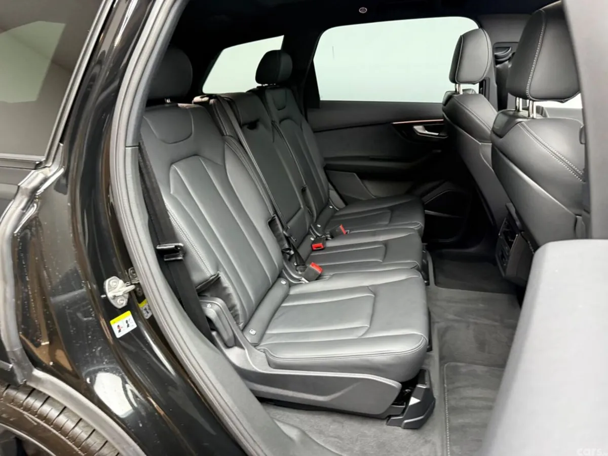 Audi Q7 SUV, Petrol Plug-in Hybrid, 2025, Black