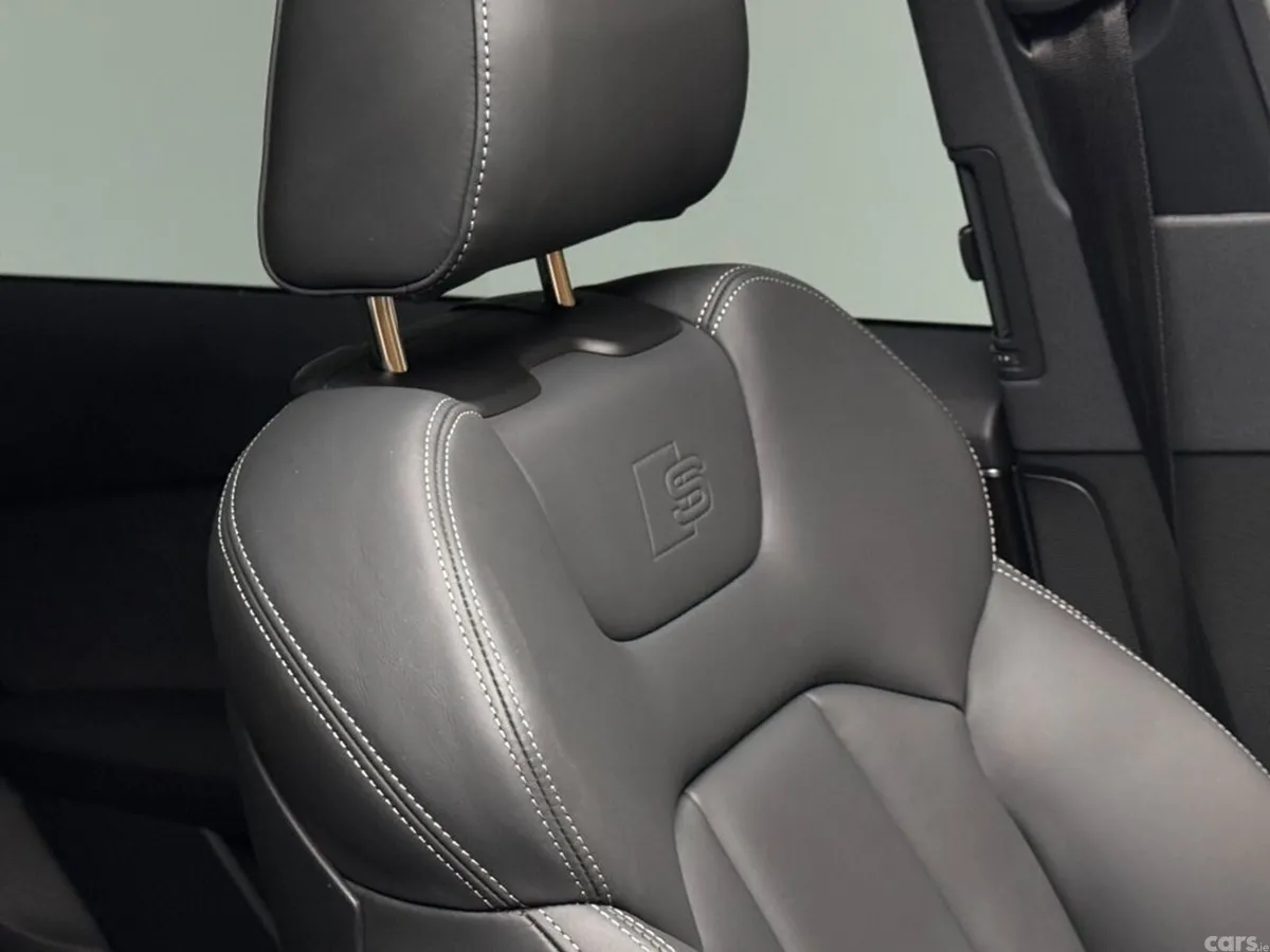 Audi Q7 SUV, Petrol Plug-in Hybrid, 2025, Black