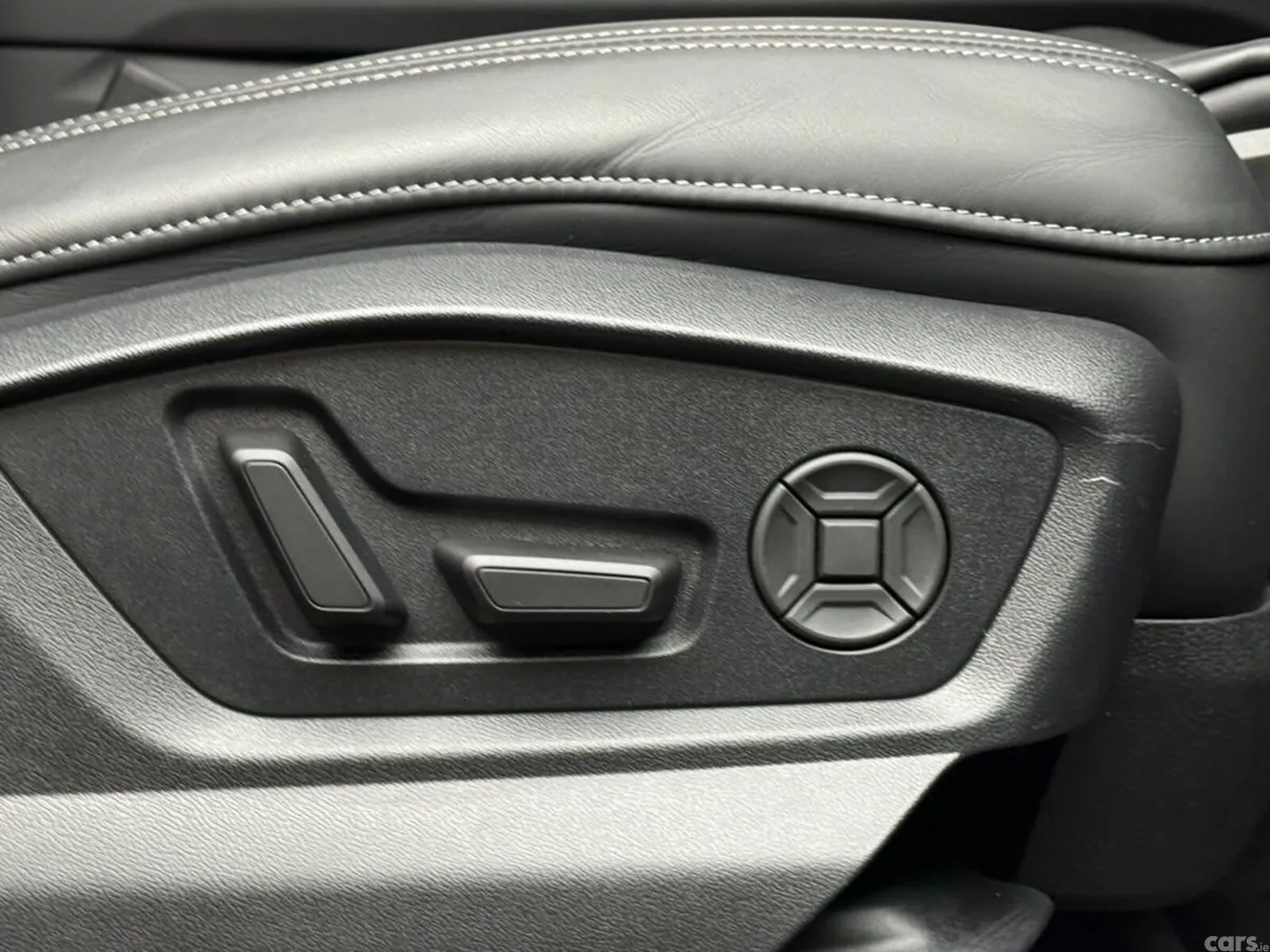 Audi Q7 SUV, Petrol Plug-in Hybrid, 2025, Black