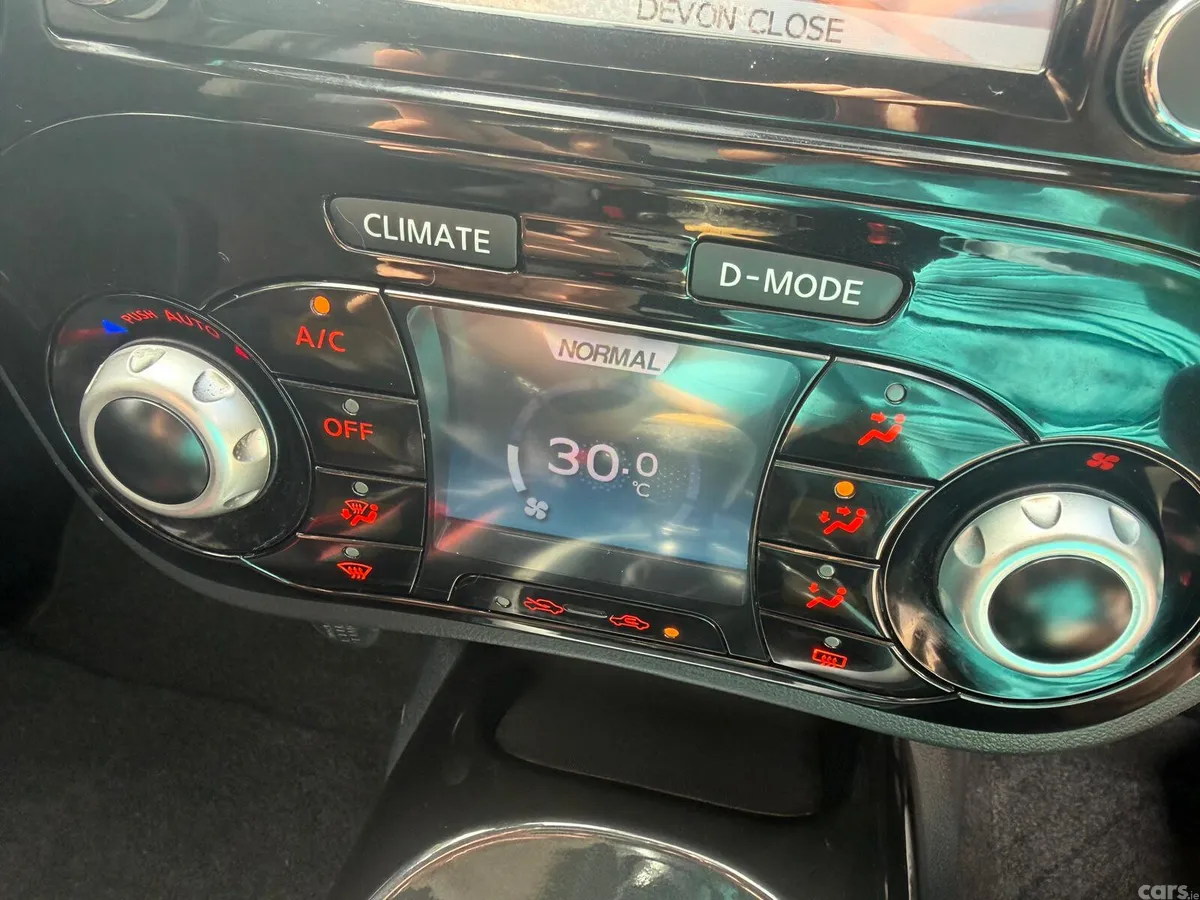 Nissan Juke SUV, Diesel, 2013, Grey