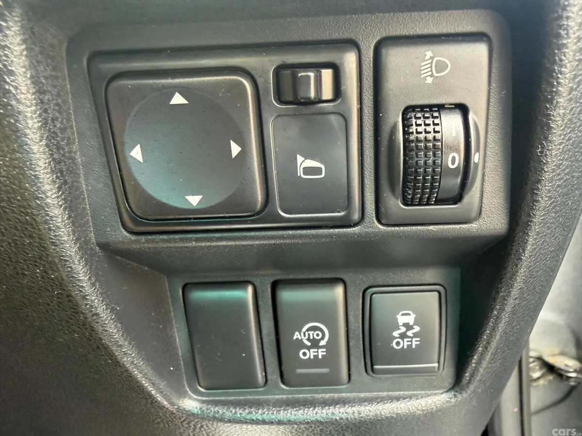 Nissan Juke SUV, Diesel, 2013, Grey